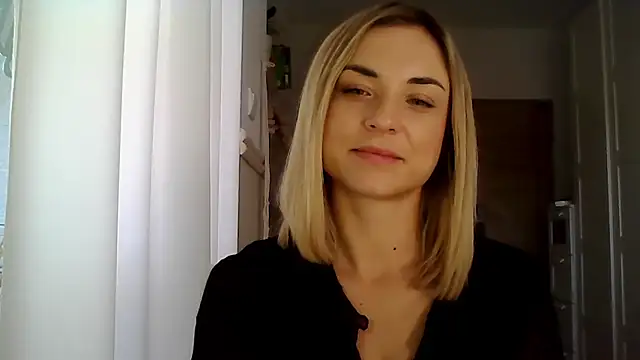 Snapshot of ashley_xlove chatting on December 2024 10:40:02 AM ashley xlove online show from December 2024 10:40:02 AM