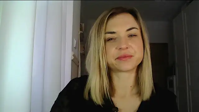 Snapshot of ashley_xlove chatting on January 2025 08:05:01 AM ashley xlove online show from January 2025 08:05:01 AM