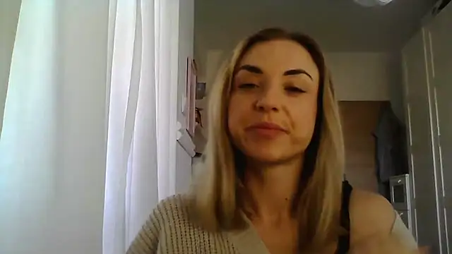 Snapshot of ashley_xlove chatting on March 2025 07:46:02 AM ashley xlove online show from March 2025 07:46:02 AM