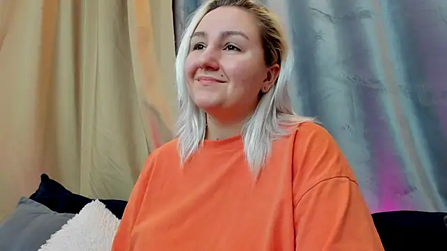 Snapshot of Debbie_Taylor chatting on December 2024 09:48:01 PM Debbie Taylor online show from December 2024 09:48:01 PM