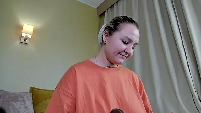 Snapshot of Debbie_Taylor chatting on January 2025 05:59:01 PM Debbie Taylor online show from January 2025 05:59:01 PM