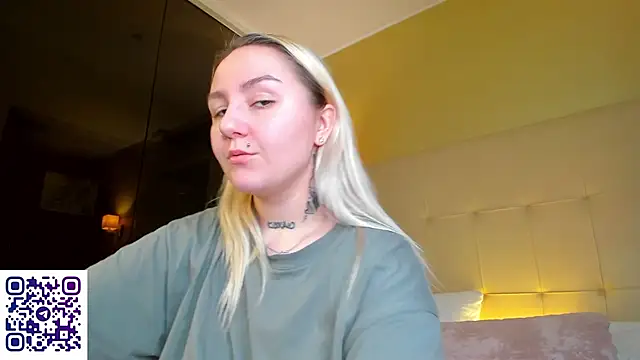 Snapshot of Debbie_Taylor chatting on November 2025 04:47:01 PM Debbie Taylor online show from November 2025 04:47:01 PM