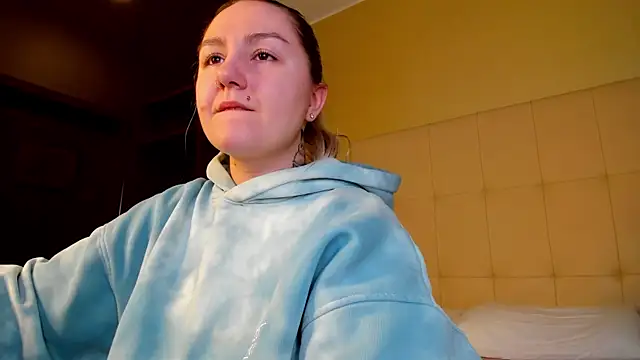 Snapshot of Debbie_Taylor chatting on November 2025 05:13:02 PM Debbie Taylor online show from November 2025 05:13:02 PM