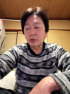 Snapshot of SaneService9 chatting on November 2025 12:22:01 AM SaneService9 online show from November 2025 12:22:01 AM