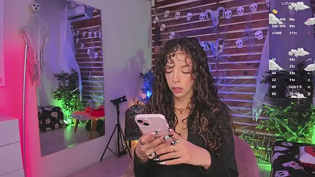 Sapphire Venuss online show from October 2025 01:39:01 AM