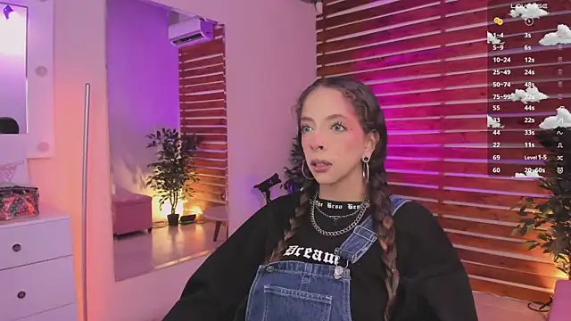 Sapphire Venuss online show from November 2025 12:43:02 AM