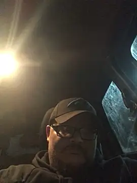 Snapshot of Watson4U chatting on December 2024 02:27:01 AM Watson4U online show from December 2024 02:27:01 AM