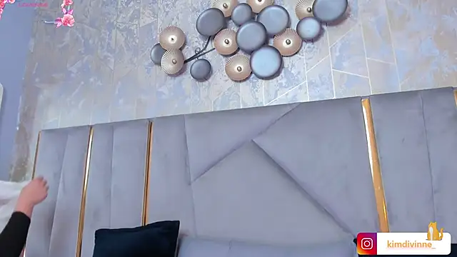 KimDevinne online show from February 2025 02:51:02 AM