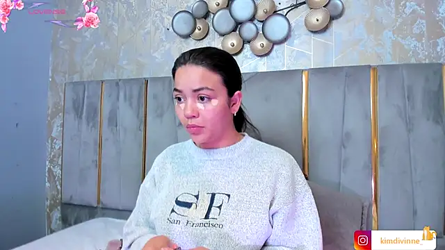 KimDevinne online show from October 2025 03:27:02 AM