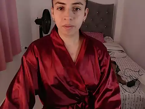 Snapshot of anngela01 chatting on October 2025 08:53:02 PM anngela01 online show from October 2025 08:53:02 PM