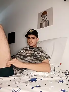 Snapshot of PhilipRich chatting on January 2025 04:32:01 AM PhilipRich online show from January 2025 04:32:01 AM