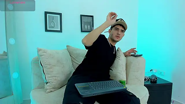 Snapshot of PhilipRich chatting on January 2025 04:01:02 PM PhilipRich online show from January 2025 04:01:02 PM