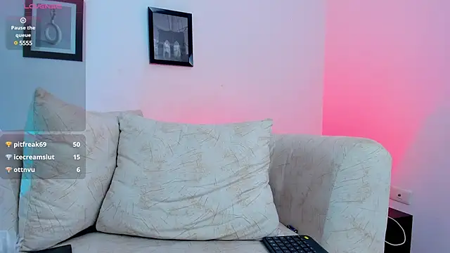 Snapshot of PhilipRich chatting on January 2025 09:18:01 PM PhilipRich online show from January 2025 09:18:01 PM