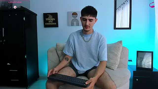 Snapshot of PhilipRich chatting on February 2025 09:14:02 PM PhilipRich online show from February 2025 09:14:02 PM