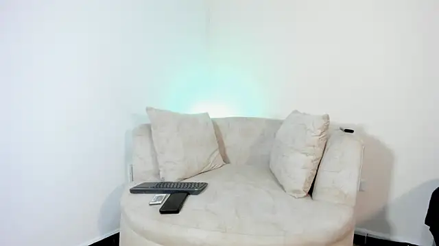 Snapshot of PhilipRich chatting on September 2025 06:42:01 PM PhilipRich online show from September 2025 06:42:01 PM