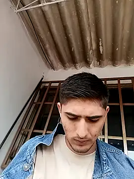 Snapshot of PhilipRich chatting on October 2025 04:39:02 PM PhilipRich online show from October 2025 04:39:02 PM