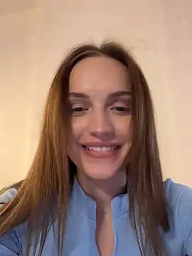 Snapshot of Molly_Muer chatting on December 2024 12:12:02 PM Molly Muer online show from December 2024 12:12:02 PM
