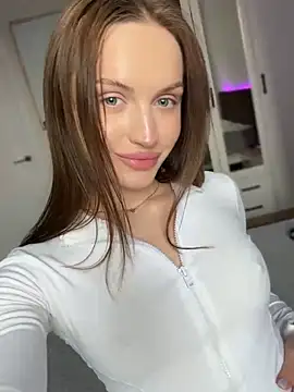 Snapshot of Molly_Muer chatting on January 2025 12:09:02 PM Molly Muer online show from January 2025 12:09:02 PM