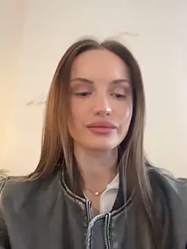 Snapshot of Molly_Muer chatting on January 2025 09:04:02 AM Molly Muer online show from January 2025 09:04:02 AM