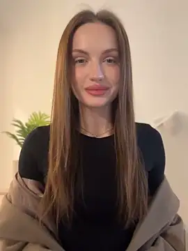 Snapshot of Molly_Muer chatting on January 2025 06:14:01 AM Molly Muer online show from January 2025 06:14:01 AM