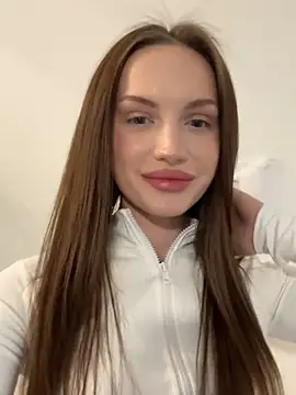 Snapshot of Molly_Muer chatting on January 2025 07:19:02 AM Molly Muer online show from January 2025 07:19:02 AM