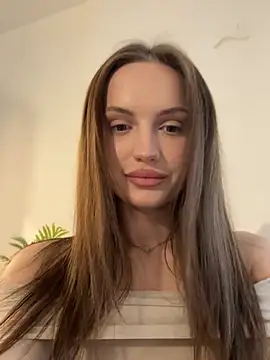 Snapshot of Molly_Muer chatting on January 2025 07:07:01 AM Molly Muer online show from January 2025 07:07:01 AM