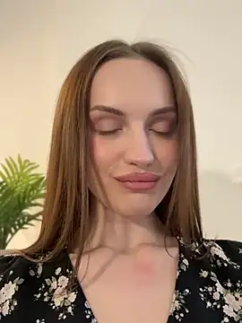 Snapshot of Molly_Muer chatting on February 2025 09:16:01 AM Molly Muer online show from February 2025 09:16:01 AM