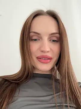 Snapshot of Molly_Muer chatting on February 2025 01:11:02 PM Molly Muer online show from February 2025 01:11:02 PM
