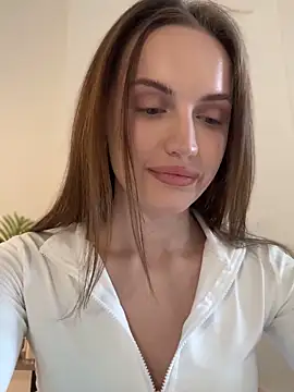 Snapshot of Molly_Muer chatting on February 2025 01:19:02 PM Molly Muer online show from February 2025 01:19:02 PM