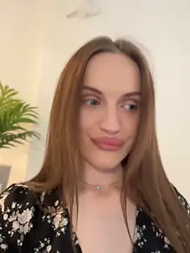 Snapshot of Molly_Muer chatting on February 2025 01:55:02 PM Molly Muer online show from February 2025 01:55:02 PM