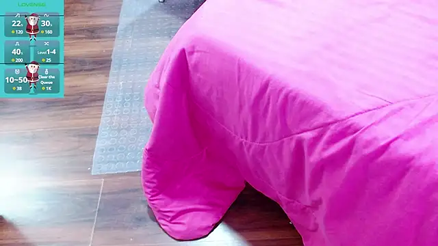 Snapshot of Aurora_blossom__ chatting on January 2025 12:20:01 PM Aurora blossom online show from January 2025 12:20:01 PM