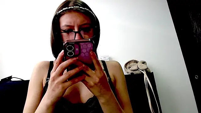 Snapshot of Aurora_blossom__ chatting on November 2025 09:38:02 PM Aurora blossom online show from November 2025 09:38:02 PM