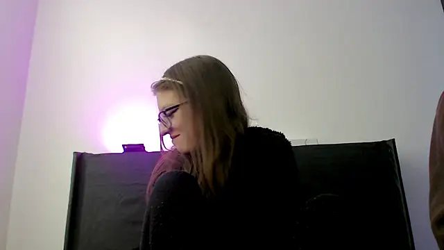 Snapshot of Aurora_blossom__ chatting on December 2025 09:43:01 PM Aurora blossom online show from December 2025 09:43:01 PM