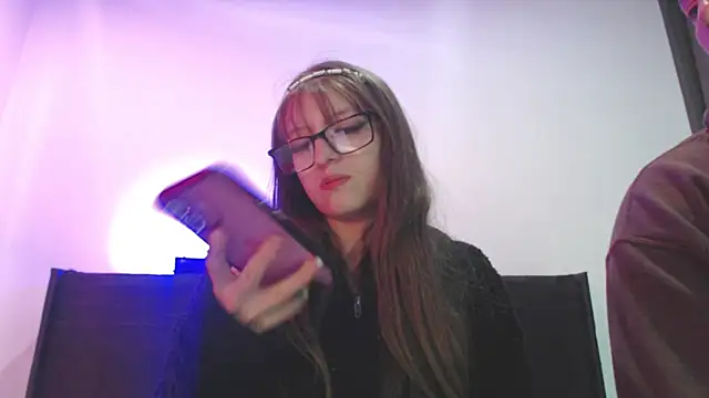 Snapshot of Aurora_blossom__ chatting on December 2025 08:51:01 PM Aurora blossom online show from December 2025 08:51:01 PM