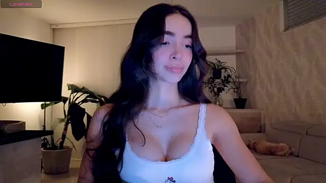 Snapshot of Siny_Moore chatting on February 2026 12:52:02 AM Siny Moore online show from February 2026 12:52:02 AM