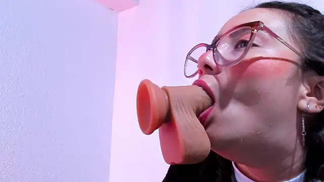 teffy lee online show from January 2025 08:33:02 PM