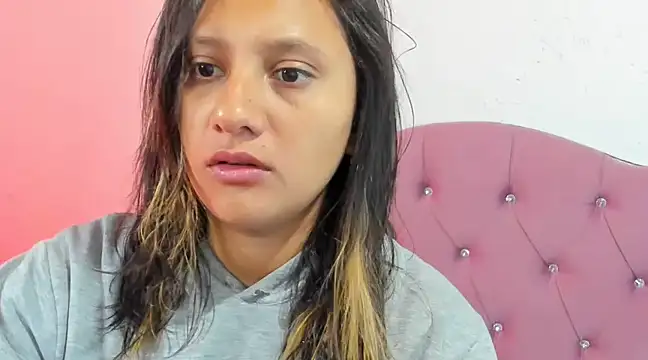 Mila nixon02 online show from December 2024 04:50:01 PM