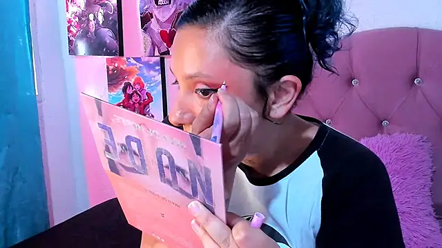 Mila nixon02 online show from April 2026 05:21:02 PM