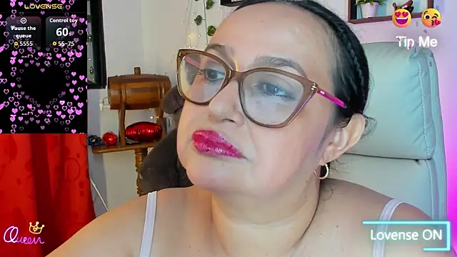 Gia Nahomi online show from April 2026 11:39:02 PM