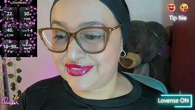 Gia Nahomi online show from May 2026 09:44:02 PM