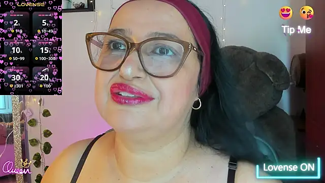 Gia Nahomi online show from May 2026 10:25:01 PM