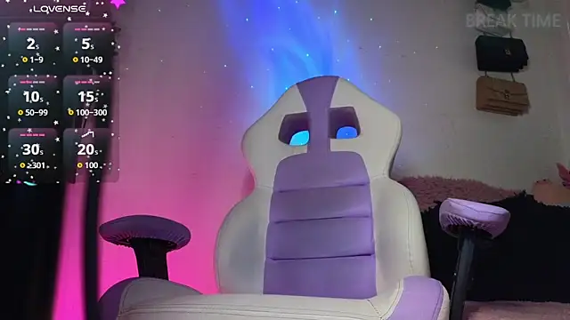 Snapshot of Alahia7demon chatting on November 2025 04:31:02 PM Alahia7demon online show from November 2025 04:31:02 PM