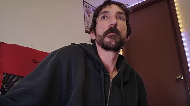 SlammyDjr online show from April 2026 02:44:01 PM