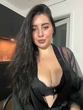 Snapshot of Evelyn___Sweet chatting on September 2025 08:30:01 PM Evelyn Sweet online show from September 2025 08:30:01 PM