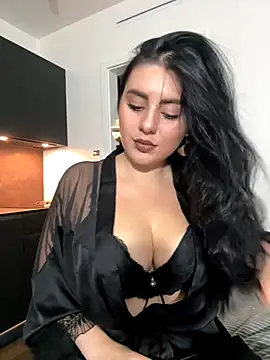 Snapshot of Evelyn___Sweet chatting on October 2025 08:41:01 PM Evelyn Sweet online show from October 2025 08:41:01 PM