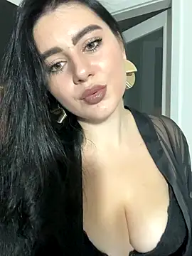 Snapshot of Evelyn___Sweet chatting on October 2025 07:36:01 PM Evelyn Sweet online show from October 2025 07:36:01 PM