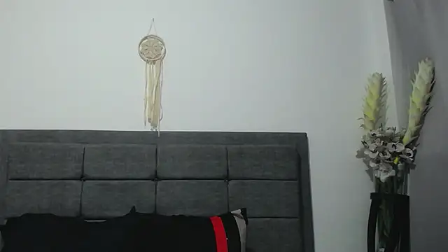 Vicky Love  online show from February 2025 10:49:02 AM