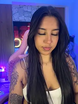 Tamara Roberts1 online show from November 2025 02:32:02 AM