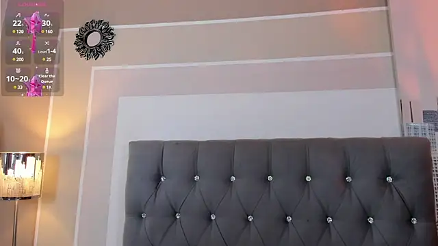 valeriavibes online show from December 2024 10:06:01 PM