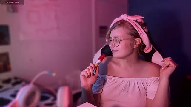 JacyWinslat online show from March 2025 09:40:02 PM